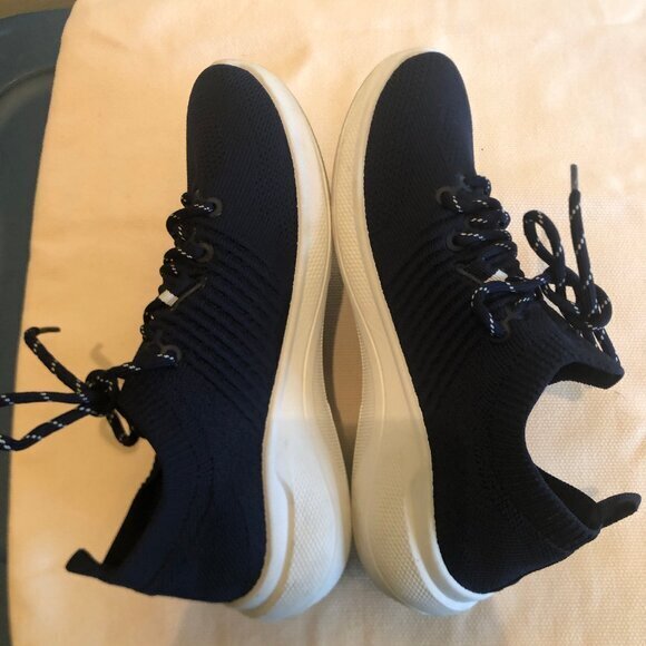 Tommy Bahama Golf navy blue mesh performance sneakers sz 7.5 - Picture 7 of 14